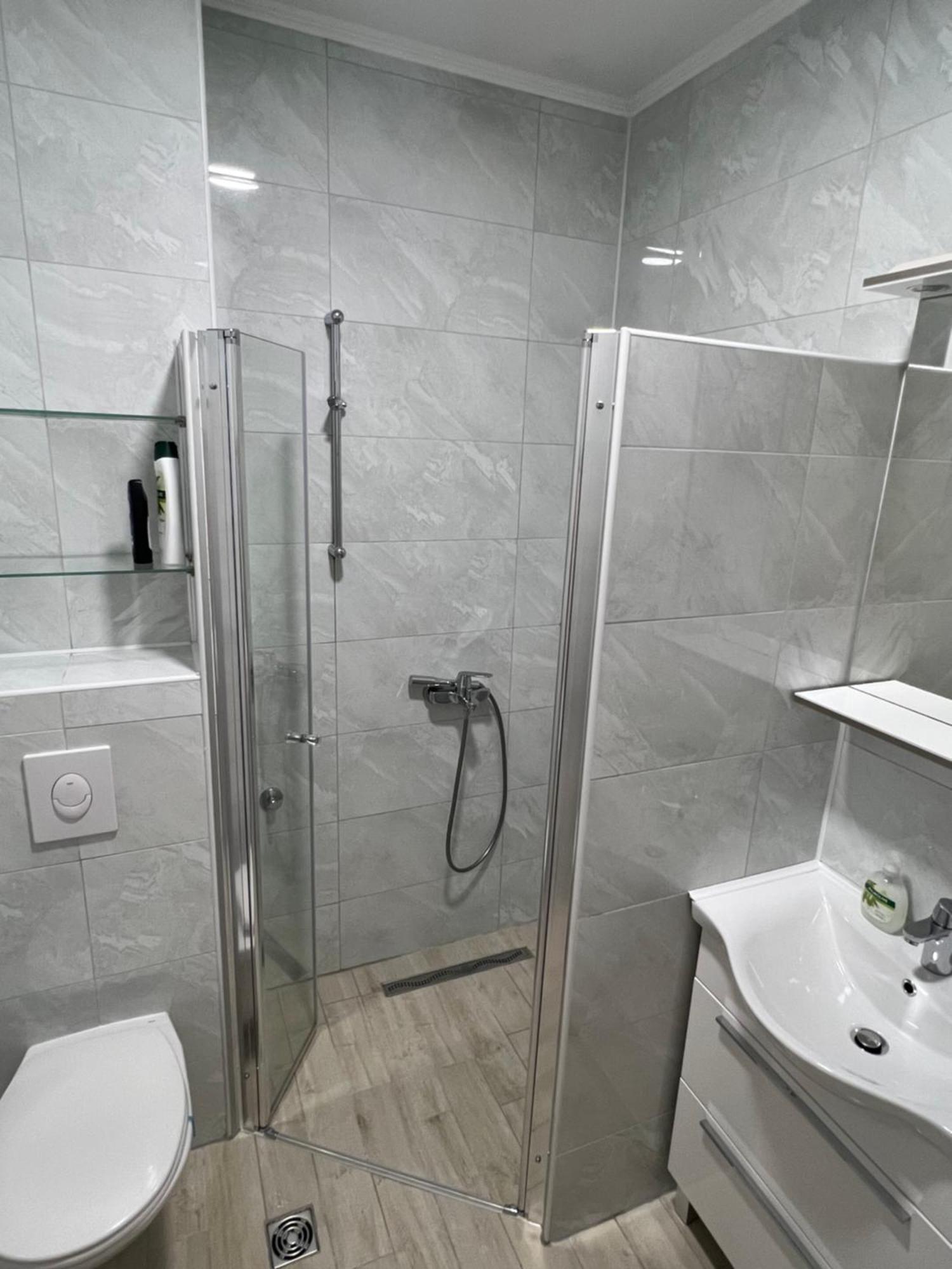 Apartment Ana 4+2 Makarska Exterior photo