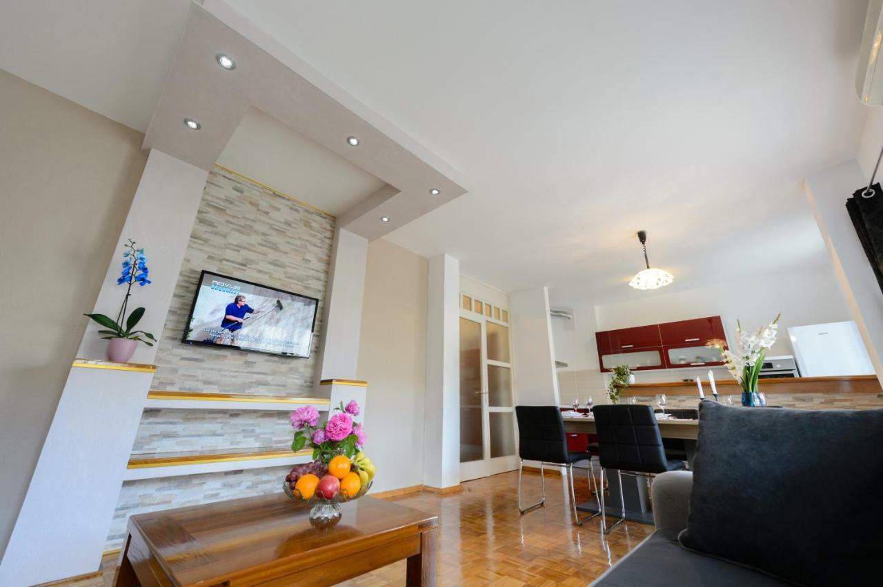 Apartment Ana 4+2 Makarska Exterior photo