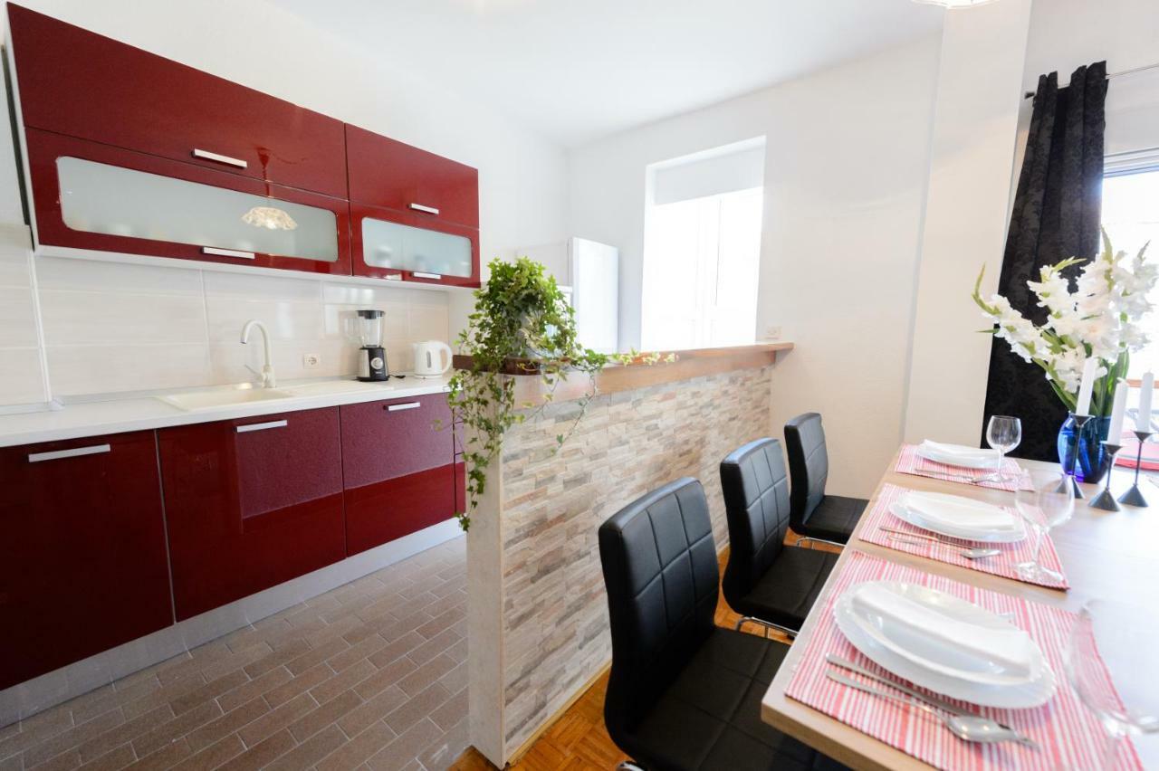Apartment Ana 4+2 Makarska Exterior photo