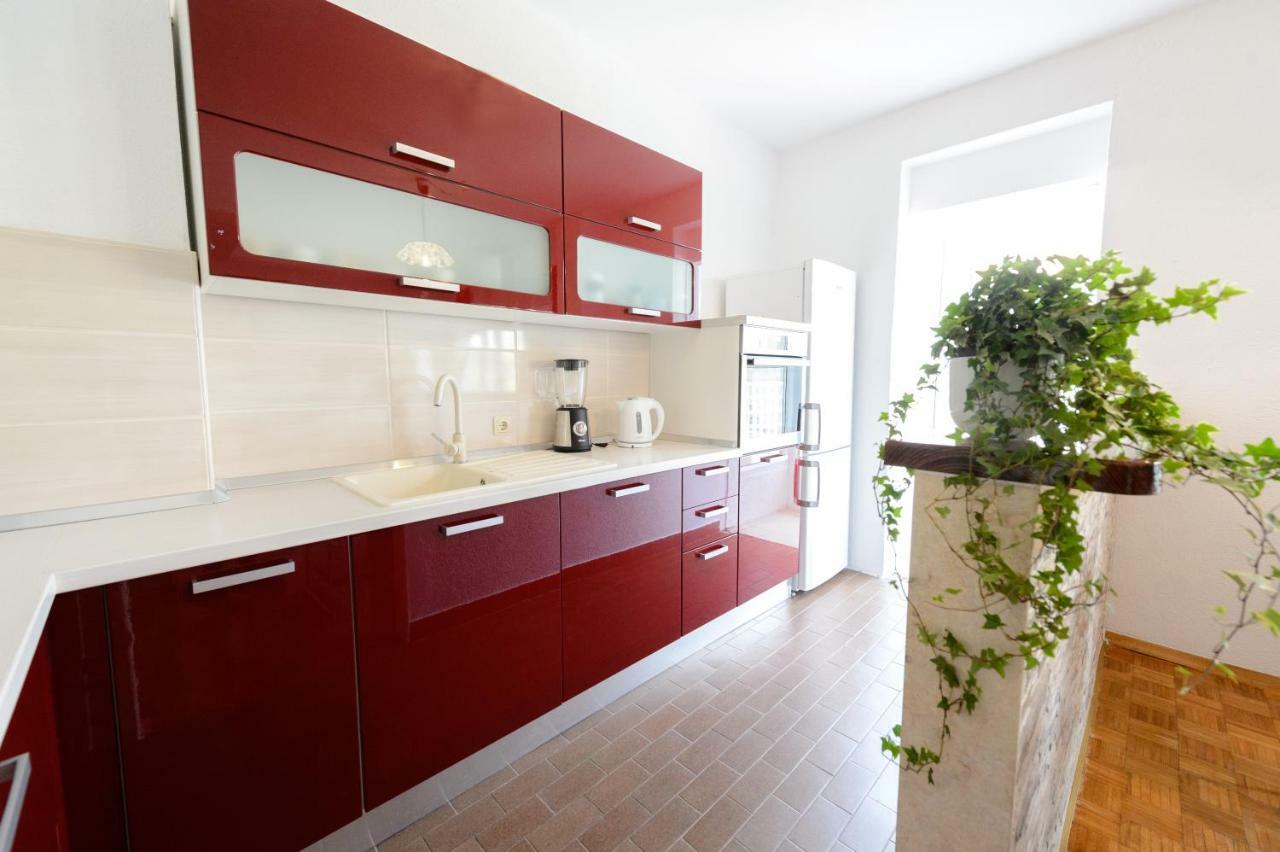 Apartment Ana 4+2 Makarska Exterior photo
